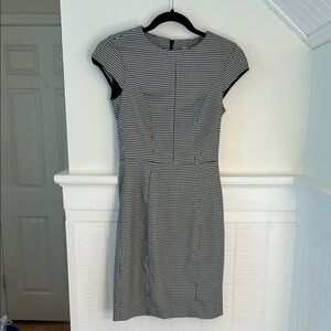 H&M Black and White Houndstooth Sheath Dress size 0, like new